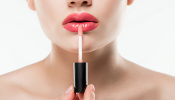Melhor brilho labial com cor: Guia completo para comprar